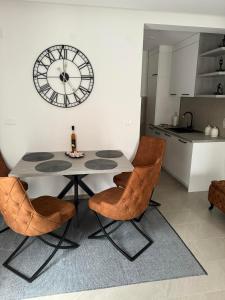 Apartman ANNA ATINA Budva