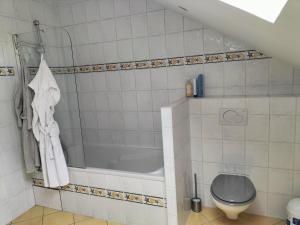 Apparemment 3 chambres