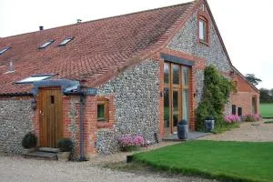Homefield Barn Annexe - 2 miles from the sea - Trunch