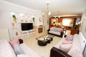 Spiti Christos Apartment, Viros - Virós