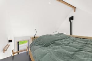 Romantisch huisje met houtkachel & airco op 2,5km van zee