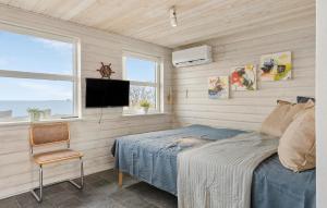 2 Bedroom Beach Front Home In Otterup