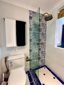 Seven Seas Cote dAzur C812 - 1 bedroom Cozy apartments in a premium Condo near the sea