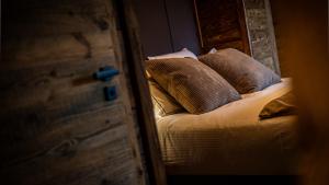 Hotels LA CABANE DU BREUIL : photos des chambres