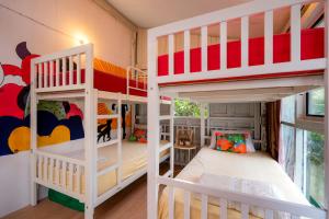 Secret garden pool villa