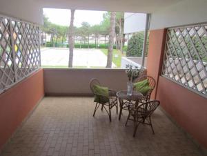 Studio with shared pool-Beahost