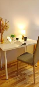 Cozy & Bright 1 bedroom Apartment with Park Nearby - FREE parking, Central Riga, up to 5 guests