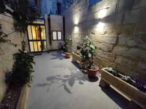 Peaceful Traditional Maltese Townhouse - Żurrieq