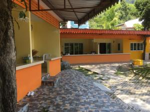 Kathu Waterfall Bungalow Holyday home