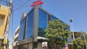 HOTEL PARADISE INN - Chitror