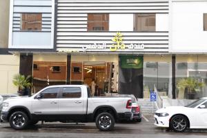 فندق دان الذهبي