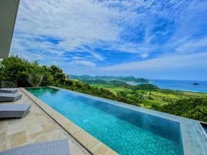 Ocean Wave Lombok - 4 BR infinity pool villa - Lembar