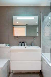 Charming Studio Flat in Kingston KT2, London