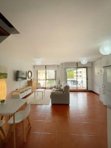 Duplex 1aLinea PLAYA Incluye PARKING PRIVADO y TRASTERO Wifi FIBRA alta velocidad