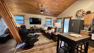 Boutique Mountain Retreat-Merrywoods