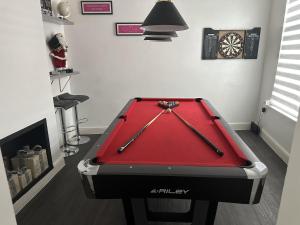 House - Sleeps 6 - Garden - Seaside - Pet Friendly