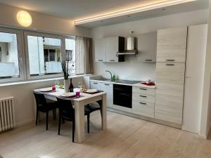Luxury Urban Oasis Apartment in center Of Udine