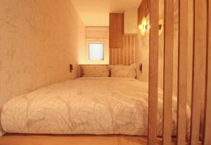 Beautiful and Cosy Rooftop Studio - Fantastic View, Next to Athens Tower