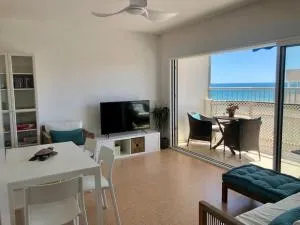 Precioso apartamento en primera línea de playa - Mareny Blau