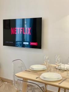 PARIS-ALESIA Super appartement 2 pièces de 39m2 - très cosy pour 1 - 5 personnes totalement refait à NEUF -ENTIRE APARTMENT LUXURIOUS AND WARM -PARIS ALESIA 14ème - Proche Aéroport Paris-Orly - Parc des Expositions Porte de Versailles FREE WIFI 