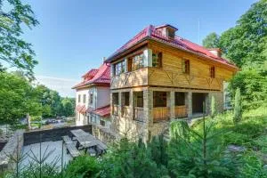 Lesní penzion Bunč - 克罗梅日什