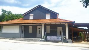 Family friendly house with a swimming pool Imotski, Zagora - 22880