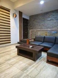 Bungalow with covered Car park - Āvadi