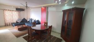 Luxury furnished apartment للعائلات فقط overlooking the sea
