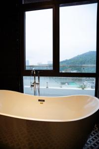 Villas Indochine 10 ngủ trung tâm Bãi Cháy