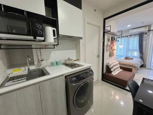 Cozy,convenient,shopping area