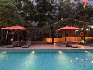 Cozy,convenient,shopping area