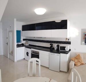 Casa del Mar on Calahonda Beach FRONTLINE