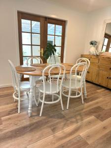 Noraville Hamptons Style Beach House