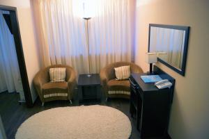 Junior Suite room in 69 Parallel - 3 housing