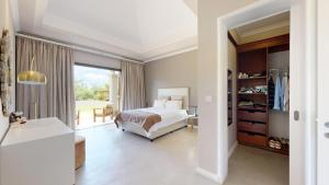 Immense Villa sur le Golf avec Piscine, Jardin Tropical, Terrasse