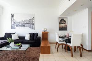 Frank Porter - MAG214