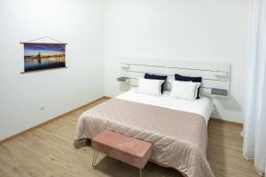 Second District Charming Flat