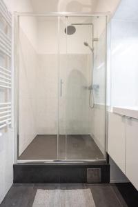 Second District Charming Flat