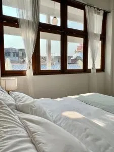 Sabay Home - Pom Prap