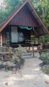 Full Moon Bungalow Resort Koh Chang Ranong