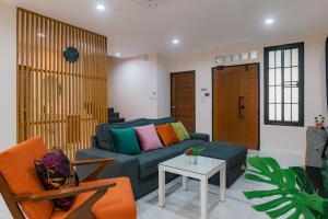 MODERN - CITY CENTER, Phrom Phong BTS, Em District, Terminal 21, MAX 14 People