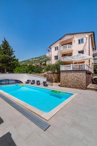 Apartments Prkačin 2 