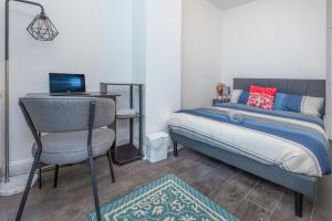 Modern family home w/Wi-Fi, Netflix, self check-in