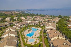 VistaLago Green Residence 100m From Lake - Happy Rentals