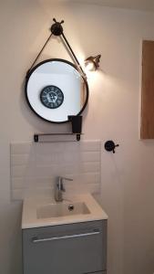 Appartements T1 bis climatimatise -Agosta Plage- 10 min a pied : photos des chambres