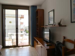 Estudio un solo ambiente céntrico muy cerca de la playa con piscina y terraza