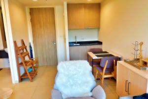 Unixx South Pattaya Apartment in the City Center12f