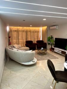 Wonderful 2bedroom apartment front of city stars mall 3