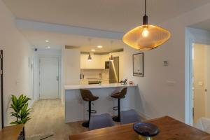 RentitSpain - Playa Granada - Apartamento Serena con Terraza con Vista al Golf