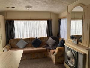 Caravan Sleeps 4 with Free Parking
